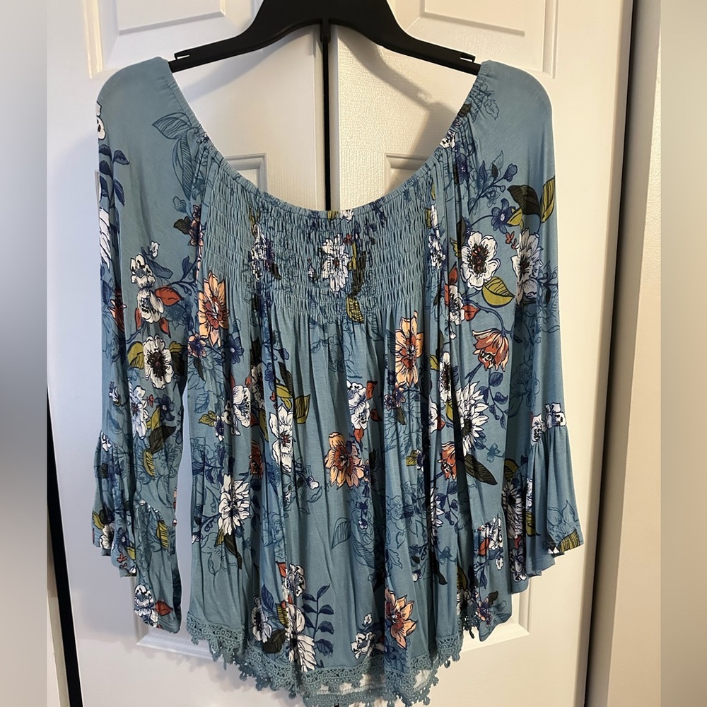 Floral 3/4 sleeve shirt XL